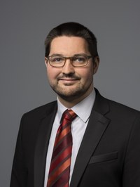Portraet_Fischer.jpg